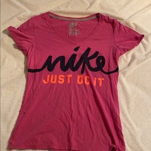 Nike slim feet workout tee